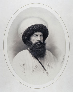 Mücadele Ruhunun Unutulmaz Kahramanı Şeyh Şamil / Roman Yazarı Okay Tiryakioğlu